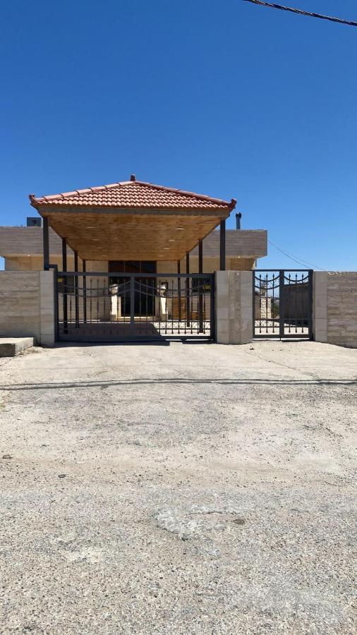 Laura'S Modern Villa Madaba Exteriér fotografie